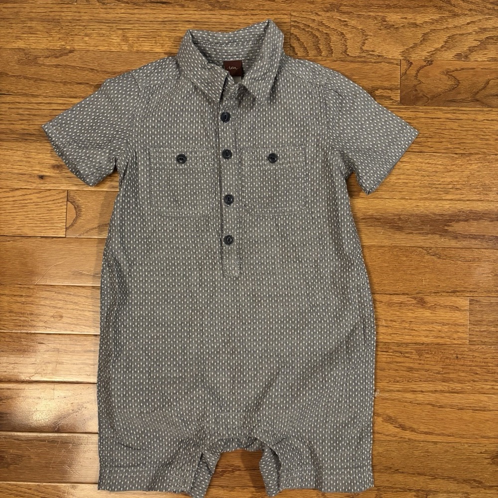 Tea Collection 100% Cotton Baby Boy One Piece Romper 18-24 Months Gray Grey EUC